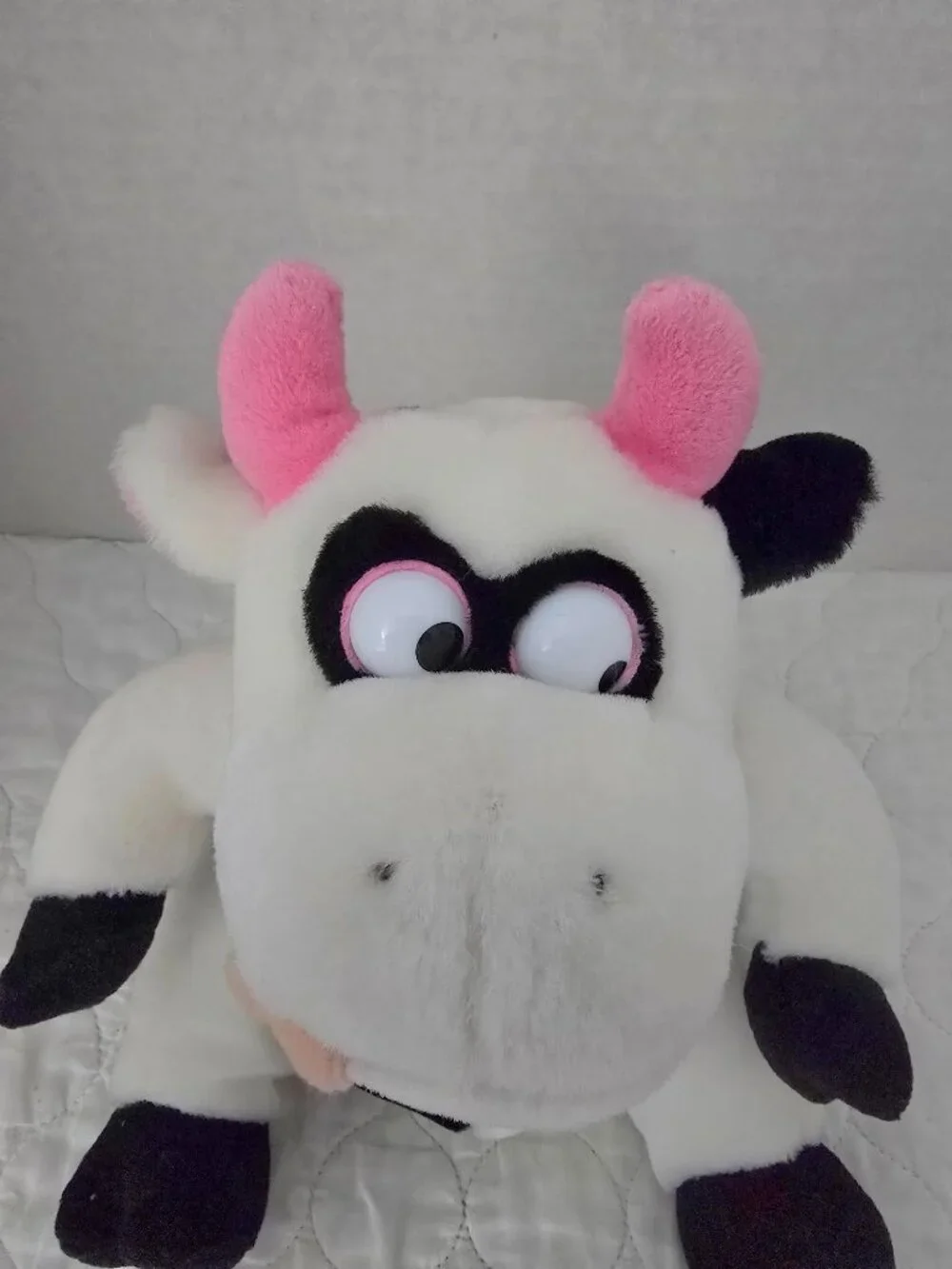 Just For Laughs Animated Moo Mad Cow Plush Laughs Vibrates Y2K EUC 